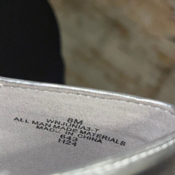 Nine West Jesike Pointy Toe Flats Silver Rhinestone Sz 8 - Picture 5 of 6